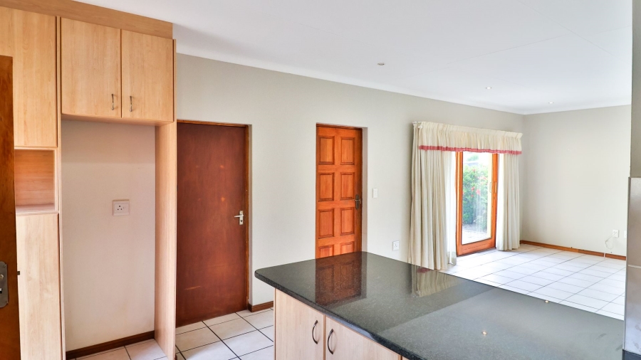 3 Bedroom Property for Sale in Sandbaai Western Cape